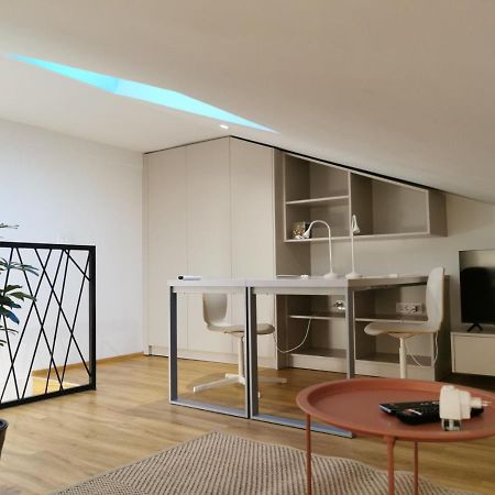Rainbow Apartment, โคเปร์ ภายนอก รูปภาพ