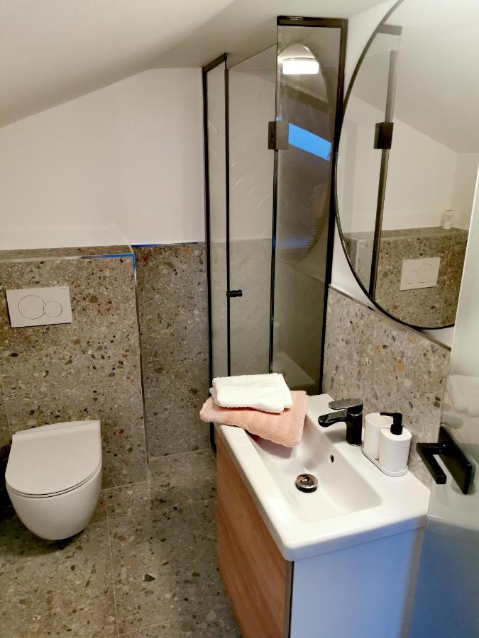 Rainbow Apartment, โคเปร์ ภายนอก รูปภาพ