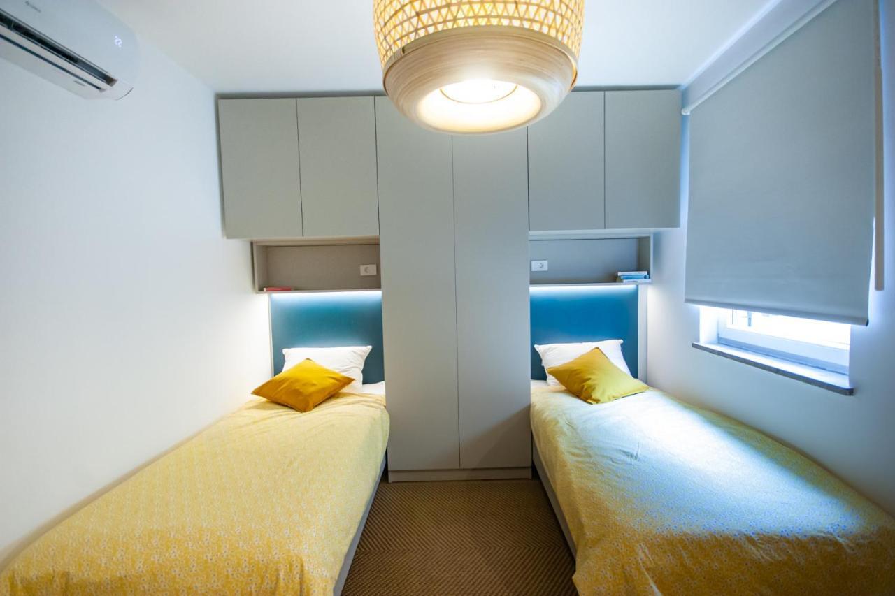 Rainbow Apartment, โคเปร์ ภายนอก รูปภาพ