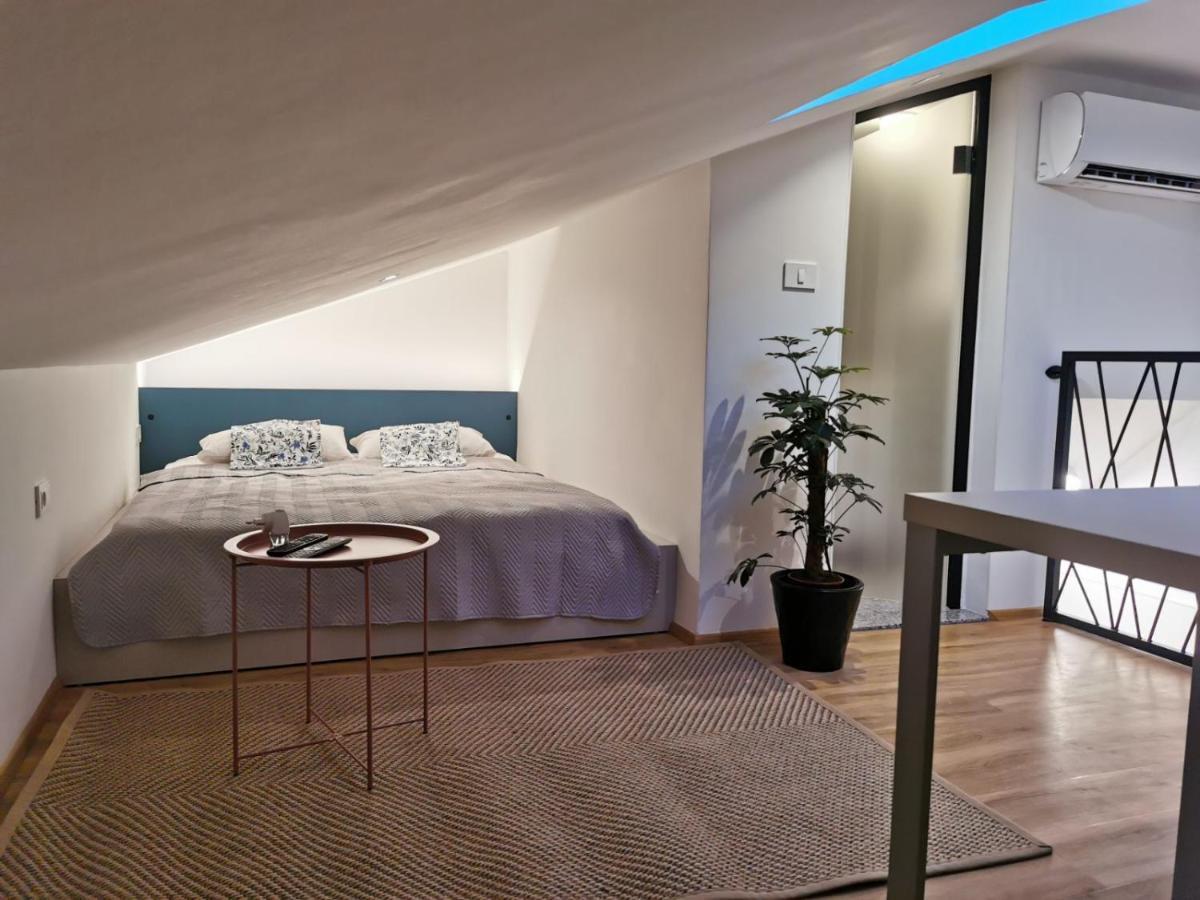 Rainbow Apartment, โคเปร์ ภายนอก รูปภาพ
