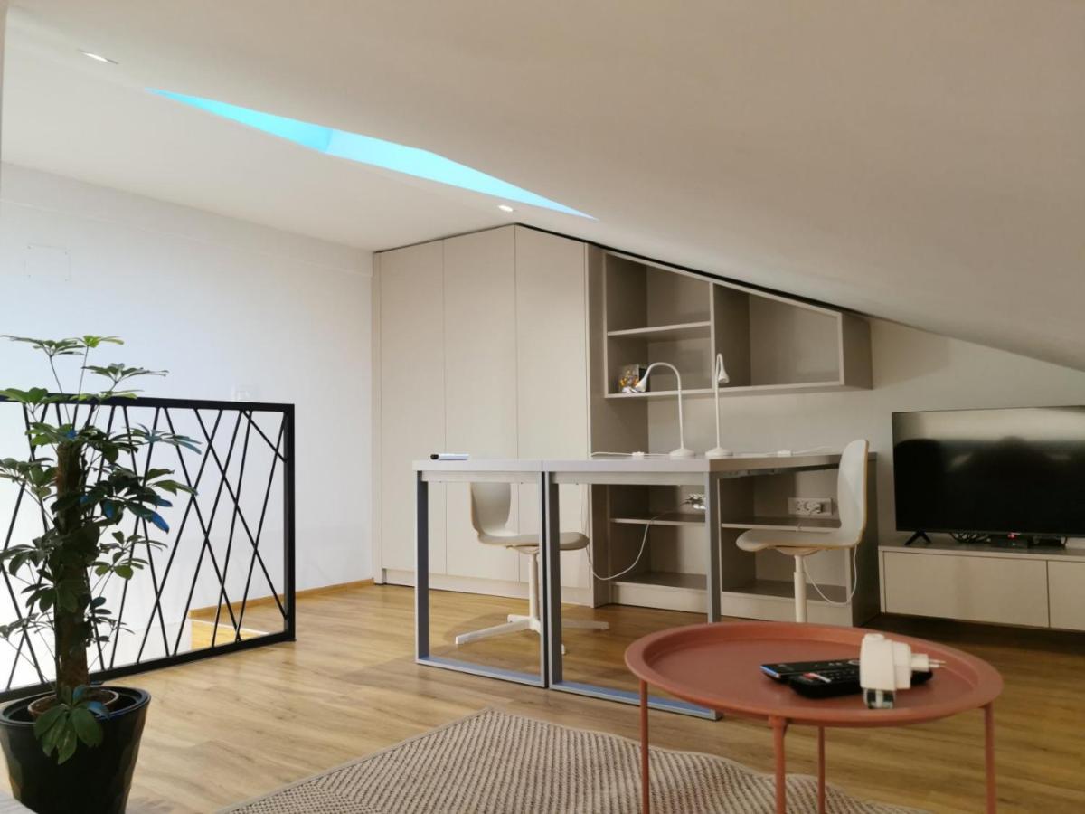 Rainbow Apartment, โคเปร์ ภายนอก รูปภาพ